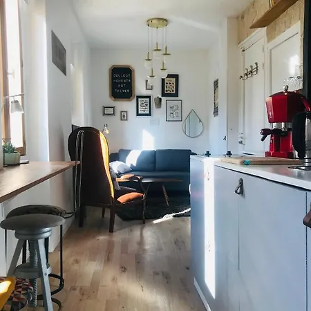 Апартаменты Lovely Studio 1bdr City Center Studio Art Deco
